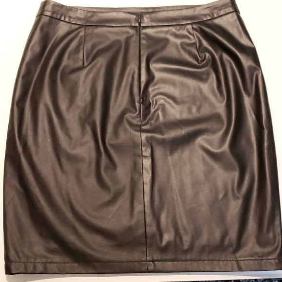Black faux leather pencil skirt - Sz: XL - Picture 5 of 10